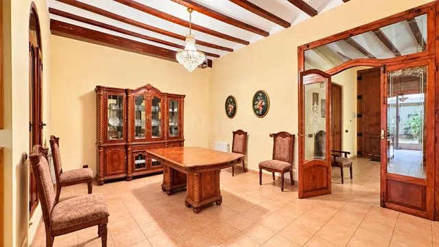 CASA AMPLIA Y CON ENCANTO EN L’ALCÚDIA - foto 2