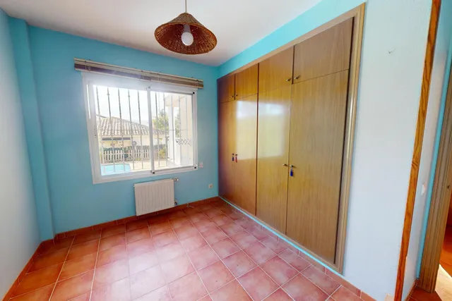 Chalet independiente en Urbanización Vall de Lliria — 11