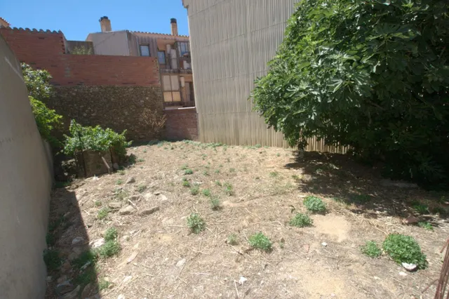 Terreno edificable en Palau Saverdera, Alto Ampurdán. - foto 3