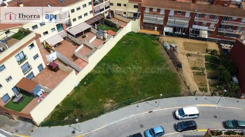 TERRENO DE 775M2 EN CALLE CATALUÑA DE TORDERA
