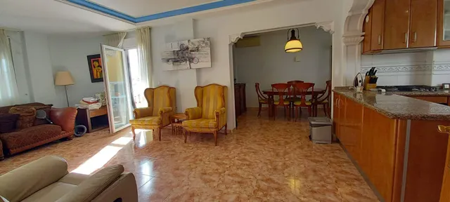 SE ALQUILA CHALET POR LARGO TIEMPO DE 3 DORMITORIOS Y 2 BAÑOS EN VILLA MARTIN (ORIHUELA COSTA) — 34