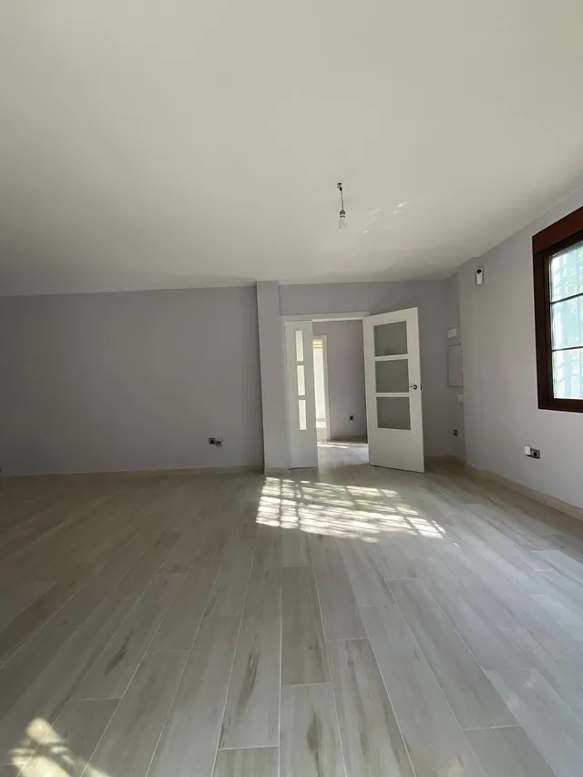 Bonita casa en Venta en la Ur. Campo Alegre de Alcalá de Guadaira. — 18