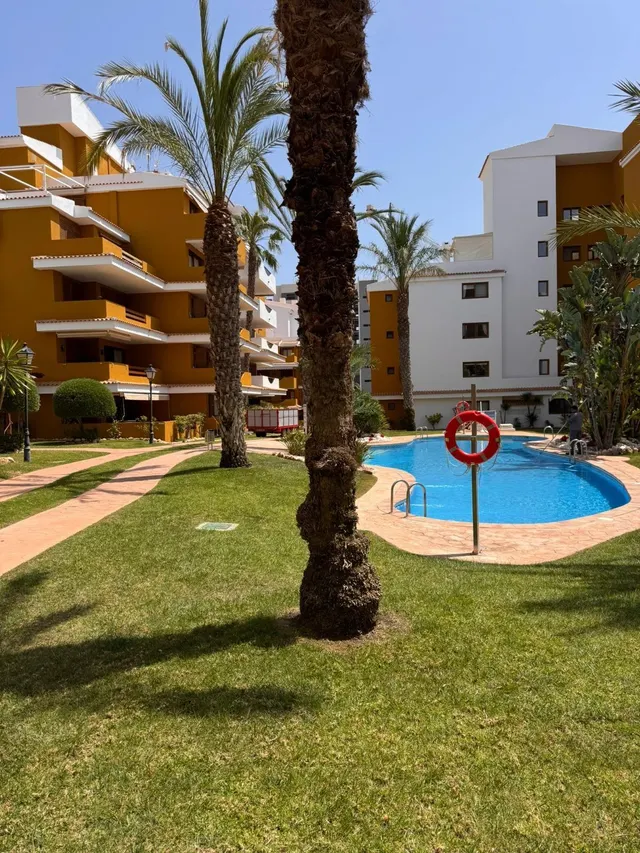 Acogedor Apartamento en Punta Prima, Torrevieja - Ideal para Disfrutar del Sol Mediterráneo — 27