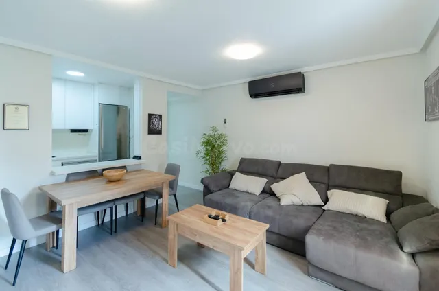 Apartamento 1 habitación 58m² en alquiler - Casco Antiguo