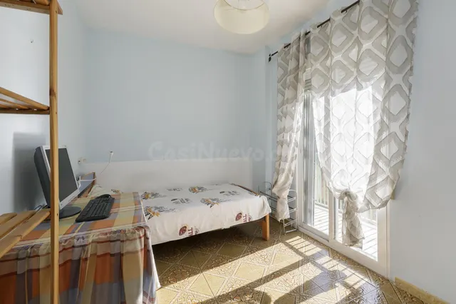 Piso para reformar junto a Avenida Dílar — 2