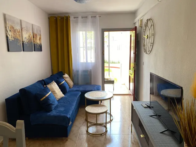 ☀️ ¡ENCANTADOR APARTAMENTO EN EL CENTRO DE TORREVIEJA CON PISCINA! ‍♂️ — 23