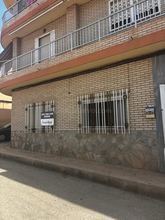Piso en planta baja a 100m del paseo — 6