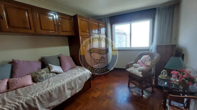 Piso totalmente exterior en Avenida de Madrid – céntrico, luminoso y con garaje — 31