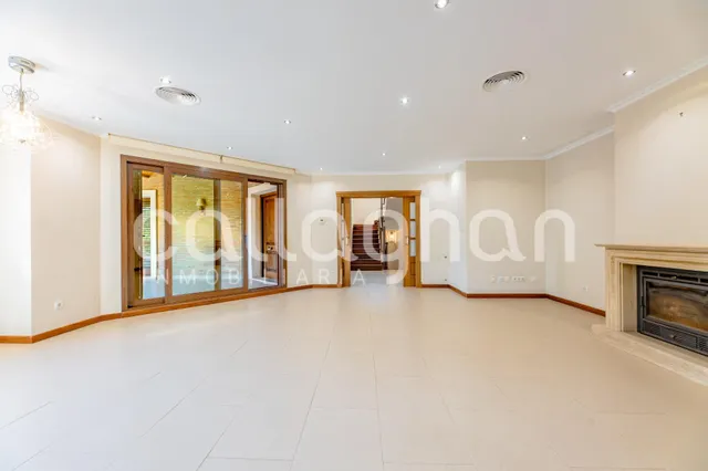 Exclusivo Chalet en Torre en Conill — 18