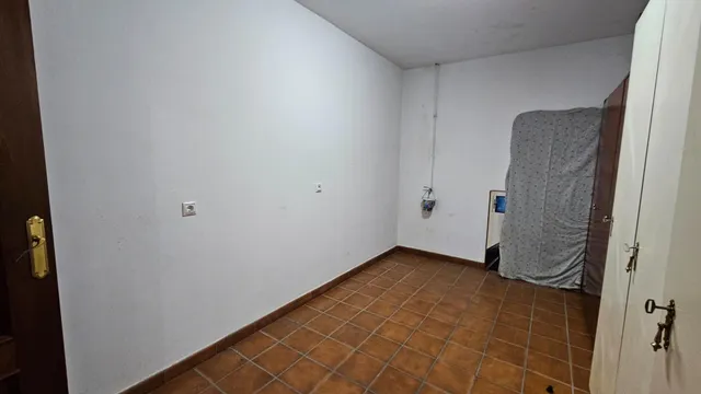 CAÑERO. Amplia Casa con cochera privada — 34
