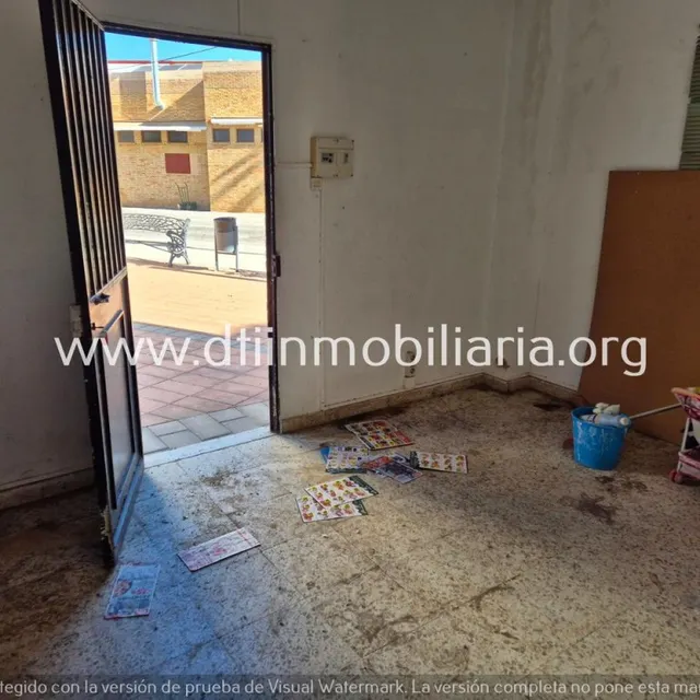 Se vende local comercial La Palma del Condado — 10