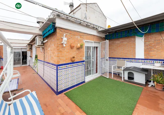 ¡Oportunidad única! Ático de 4 dormitorios y 2 baños con gran terraza frente al Colegio Agustinos (Arabial) — 26