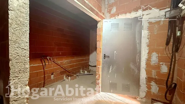 ¡Reformada a estrenar! Casa amplia y luminosa con balcón y gran terraza de buenas vistas — 14