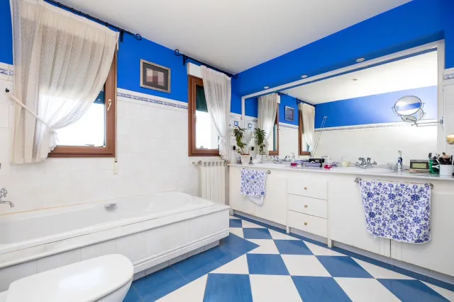 GRAN CASA CON PISCINA EN COLINAS BERMEJAS, MONACHIL — 28