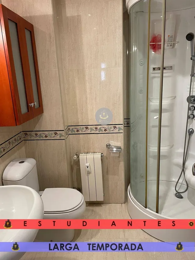 EST/ LT / Piso de CUATRO dormitorios en Centro-Sagrario Recogidas — 6