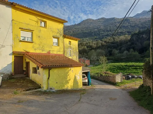 SE VENDE DOS CASAS EN RIVA DE RUESGA (CANTABRIA)14500