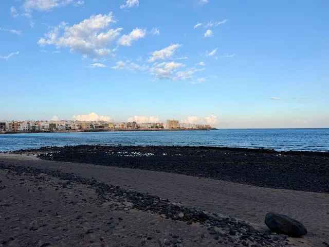 Terraza, piscinas y playa: tu nuevo hogar en Arinaga, con garaje y trastero — 31