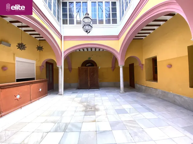 MAGNIFICA CASA EN EL CENTRO DE JEREZ — 4