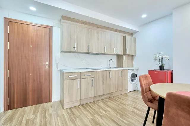 Reformada vivienda de 1 habitación con piscina — 15