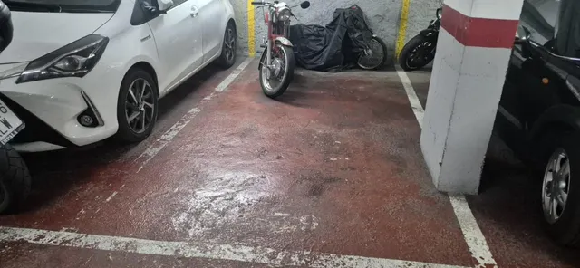 Exclusiva plaza de parking en Sarrià, comodidad, amplitud y excelente ubicación — 18