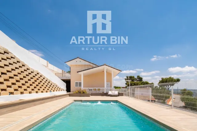 Casa 3 habitaciones 217m² en venta - Cumbres de Calicanto