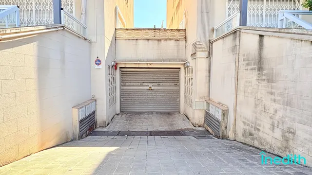 A 50 metros de la playa, Piso impecable con terraza, vistas , parking, trastero y piscina — 44