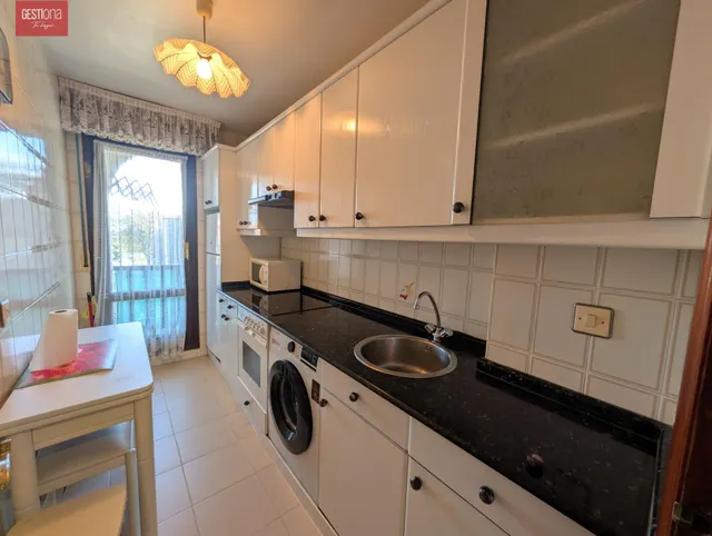Apartamento Luminoso en el Corazón de Noja, a Pasos de la Playa — 21