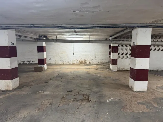 ALG800 - PLAZA DE GARAJE PARA COCHES PEQUEÑOS Y MOTOS EN LA 
