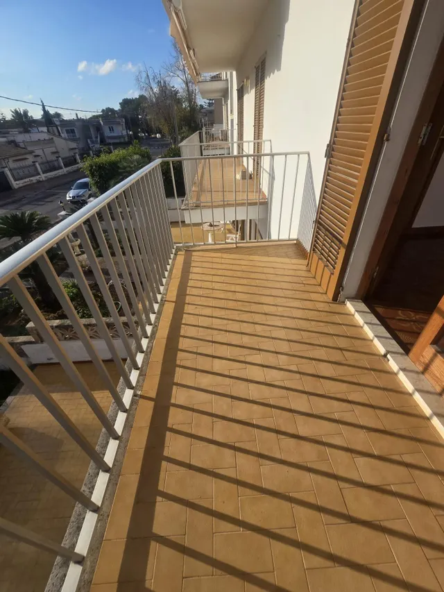 SE ALQUILA CON OPCION A COMPRA DUPLEX A 50 MTS DE LA PLAYA — 27