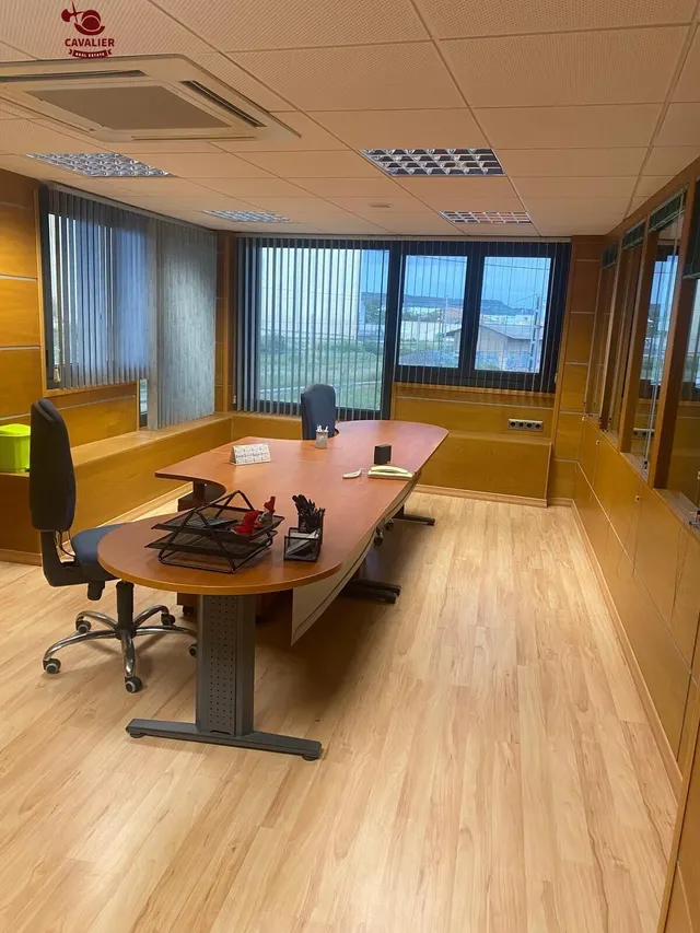 Local de 165m2 en 2 plantas en el Corazón de Binefar, Huesca — 9
