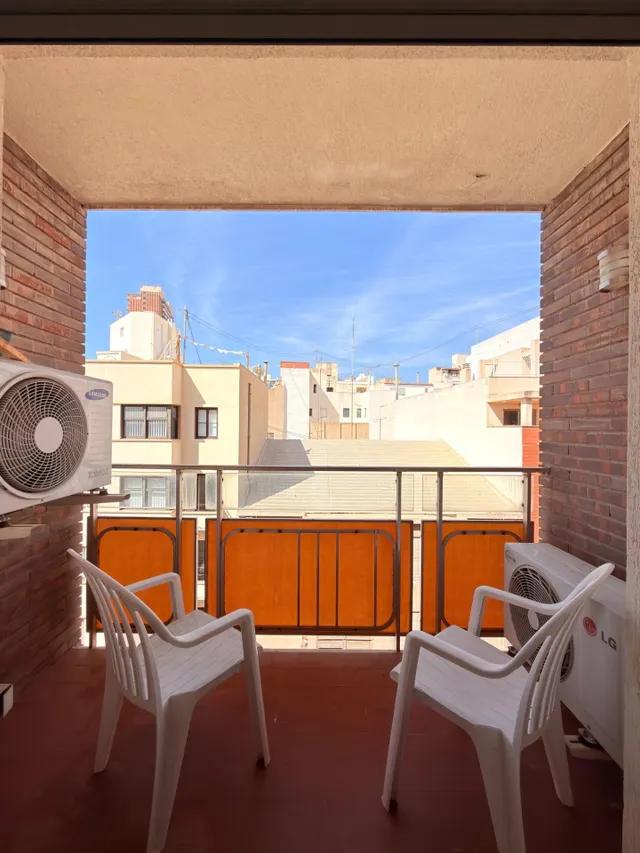 Amplia vivienda reformada Centro de Alicante. Alquiler Temporal — 31