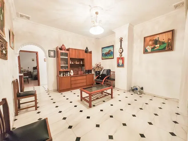 SE VENDE CASA ESTILO ANDALUZ, IDEAL PARA HACER VARIOS APARTA - foto 5
