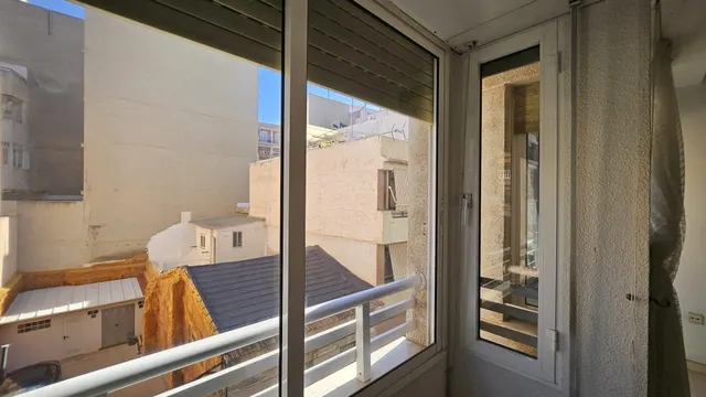 Se Vende Casa de Tres Plantas con garaje doble y trastero. — 12