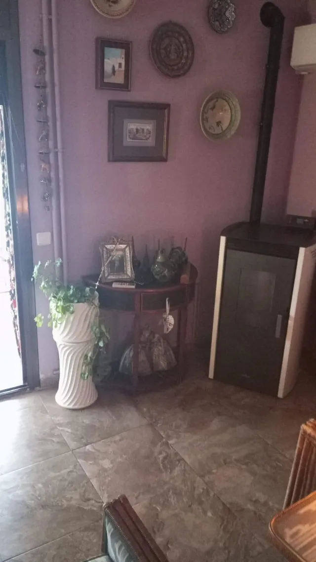 INCREIBLE CASA FAMILIAR CON SOLERA — 18