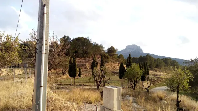 terreno urbanizable con luz y agua — 7