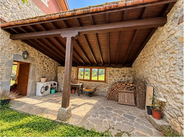 CONJUNTO DE DOS CASAS DE PIEDRA CON GRAN POTENCIAL EN PADIERNIGA (VOTO) — 23