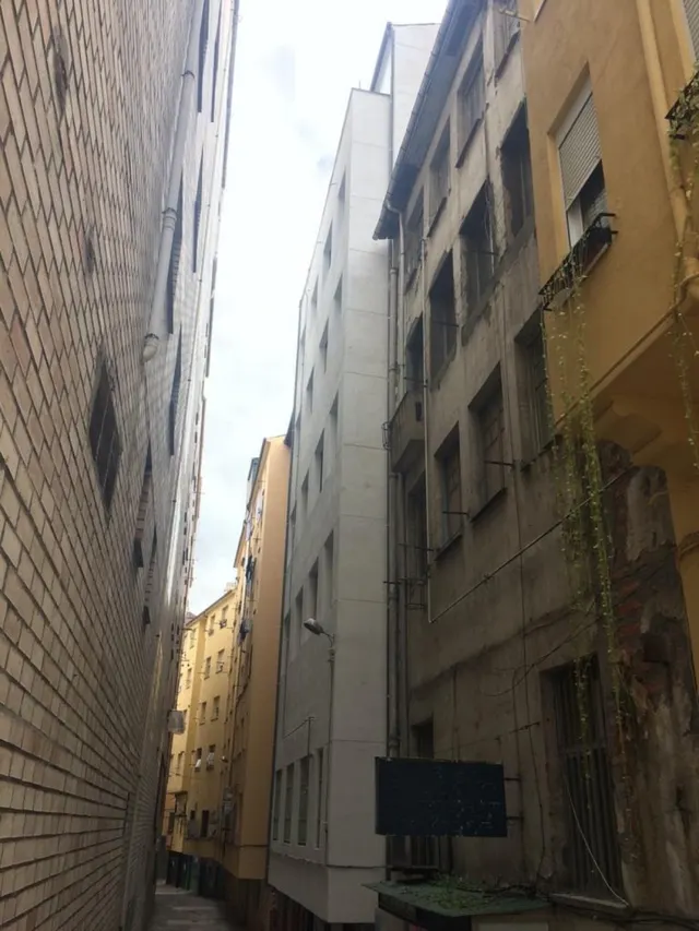 SE VENDE EDIFICIO EMBLEMÁTICO EN EL CENTRO DE PONFERRADA — 7