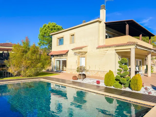 Villa exclusiva con vistas al mar en Los Pinares, Costa Brav - foto 3