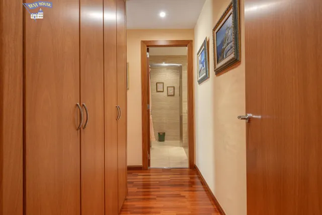 PISO EXCLUSIVO — 25