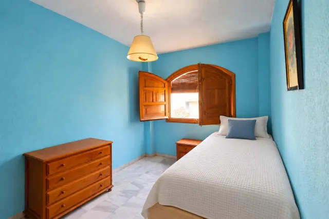 Chalet independiente con piscina en Híjar, Las Gabias — 28