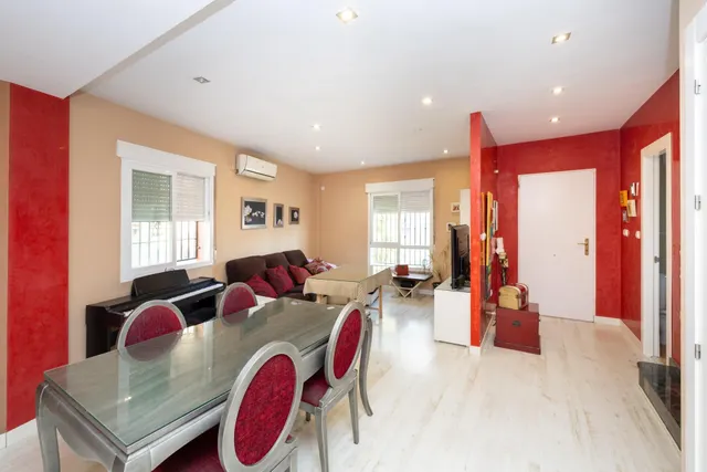 PRECIOSA CASA EN PULIANAS — 9