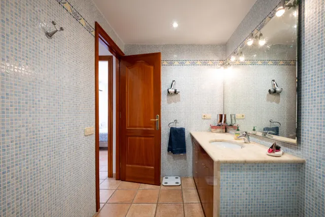 CASA EN VENDA ZONA CENTRE - MARÍTIM — 17