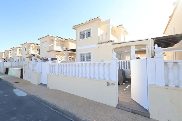 Lomas de Cabo Roig Chalet independiente - foto 2