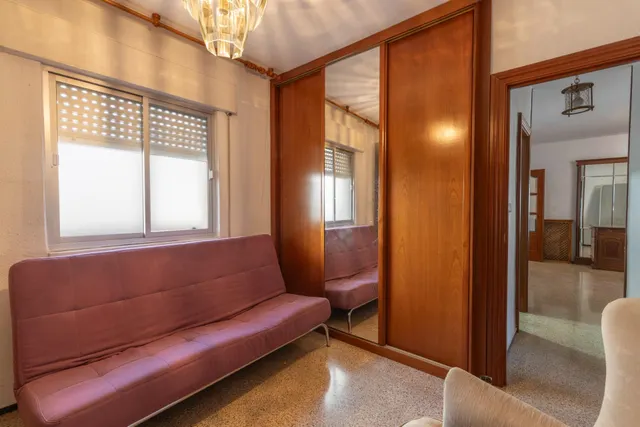 Estupendo piso  en la última planta en calle doctor azpitarte — 27