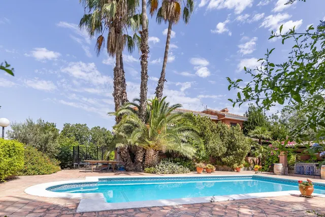 CHALET EN LOS DOLORES