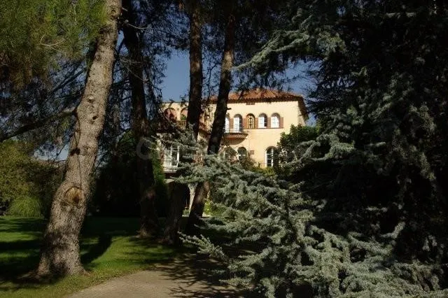 ESPECTACULAR ÁTICO SITUADA EN GRAN FINCA DE 2 HECTÁREAS CON  - foto 3