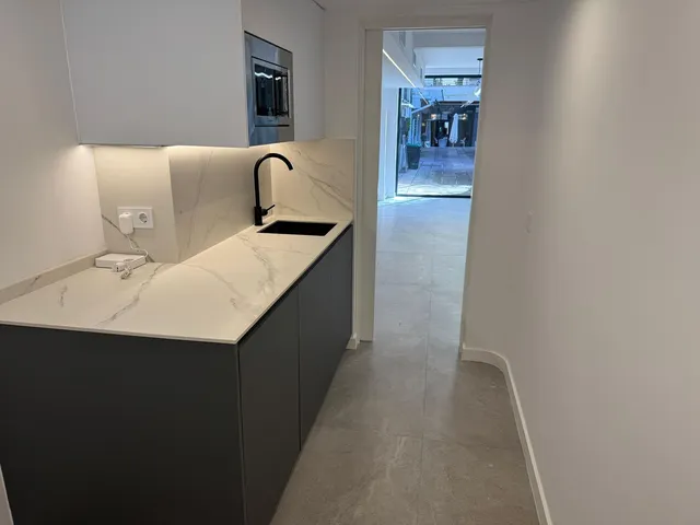 Oficina 186m² en venta - Marbella — 12