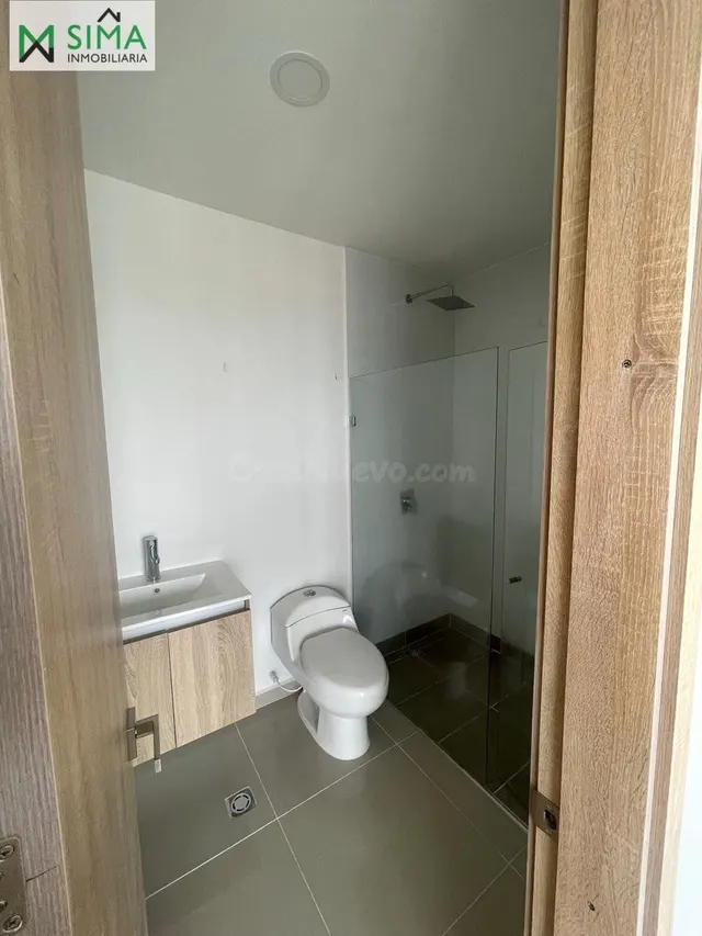 SE VENDE APARTAMENTO DUPLEX NUEVO DE ZONA MARBELLA - foto 3