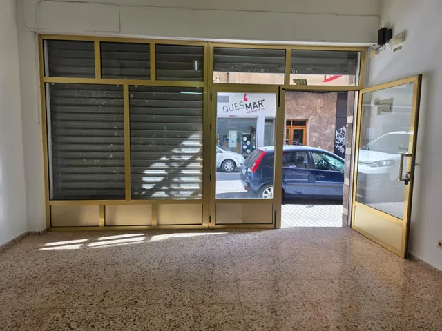 LOCAL EN ALQUILER EN SECTOR V — 2
