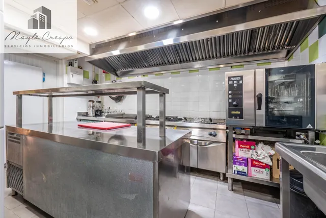 Venta de cafetería La Contraviesa de 160 m2  junto a Alcampo — 27